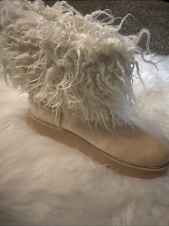 PrettyLittleThing Shoes - PrettyLittleThing Faux Suede Shaggy Faux Fur Platform Ankle Boots NWT